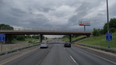 Pov-Conduciendo-Rapido-En-La-Autopista-De-Chicago