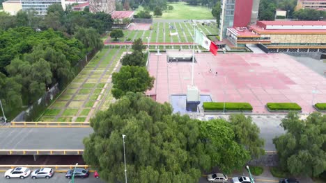 Campus-Principal-De-La-Unam-Con-Torre-Rectoral