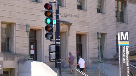 Departamento-De-Agricultura-Y-Estación-Smithsonian-En-El-Centro-Comercial-Nacional