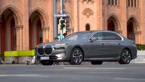 New-BMW-iX-slow-motion