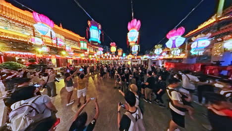 Überfüllter-Wong-Tai-Sin-Tempel-Während-Des-Mooncake-Festivals,-Hongkong