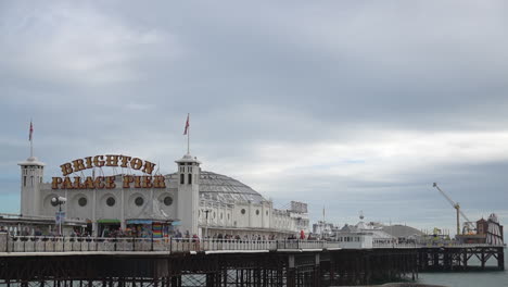 El-Muelle-Del-Palacio-De-Brighton-Cuenta-Con-Un-Parque-De-Diversiones-Para-Los-Visitantes-Turísticos