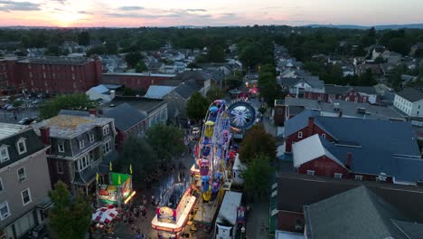 Juegos-De-Carnaval-De-La-Rueda-De-La-Fortuna-En-El-Festival-Callejero