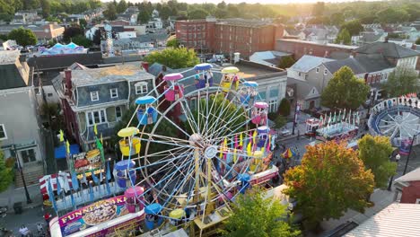 Rueda-De-La-Fortuna-En-Feria-Callejera-En-Estados-Unidos