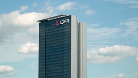 Time-lapse-of-white-clouds-forming-and-reflecting-in-LG-Electronics-Seocho-Research-and-Development-Campus-building