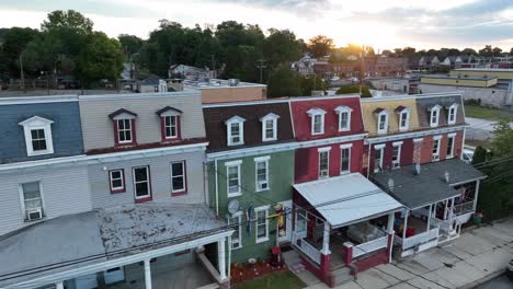 Homes-in-American-downtown-city