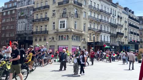 Palästinenser-Und-Unterstützer-Demonstrieren-Freie-Palästinensische-Proteste-In-Brüssel,-Belgien