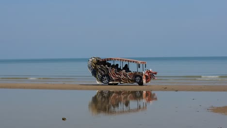 entertainment-vehicles-at-Karangjahe-beach,-Rembang,-on-September-12,-2022