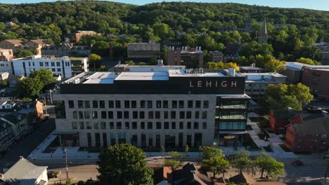 Campus-Universitario-De-Lehigh-University-Y-Edificio-Académico