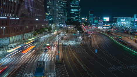 Busy-night-Traffic-at-Seoul-Station-nighttime-timelapse-zoom-out