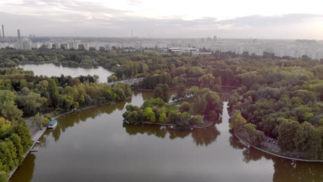 IOR-park-aerial-view-at-sunsest,-Bucharest,-Romania