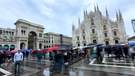 Zeitraffer-Piazza-Del-Duomo-In-Mailand