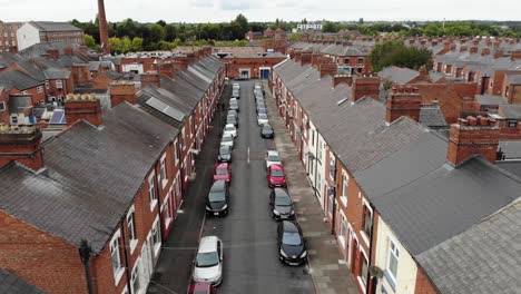 Drohnenaufnahme-Der-Olphin-Street,-Die-Hauptsächlich-Ein-Hinduistisches-Gebiet-In-East-Leicester,-Großbritannien,-Ist