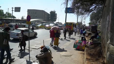 Tomas-De-La-Calle-De-Addis-Abeba,-Etiopía