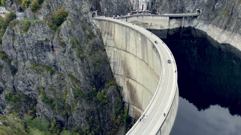 Carpathian-mountains-with-Vidraru-dam-and-lake