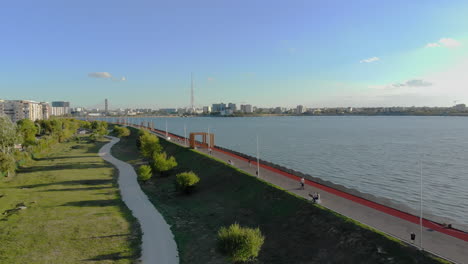 Riverside-walk-near-Morii-Lake-.-Bucharest-,Romania