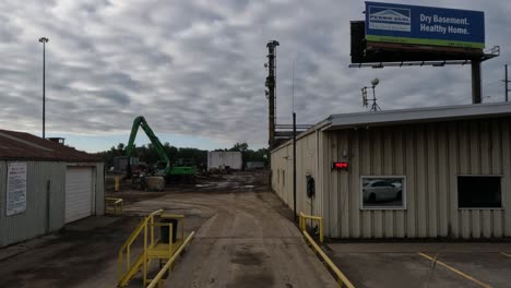 Truck-Pov:-Ankunft-Auf-Der-Baustelle-In-Gary,-Indiana