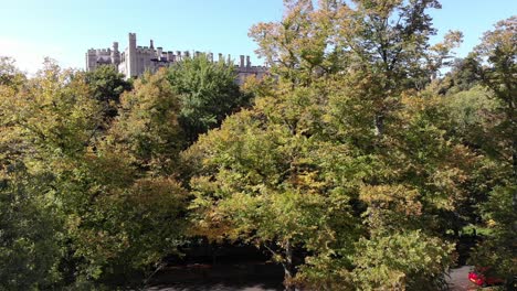 Rising-up-shot-of-the-Castle-in-Arundel,-Kent,-UK