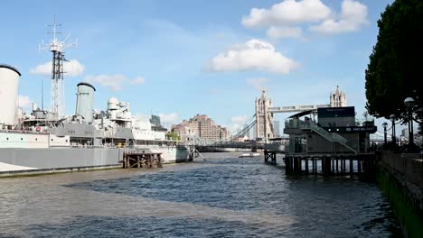 Hms-Belfast-Y-El-Puente-De-La-Torre,-Londres,-Reino-Unido