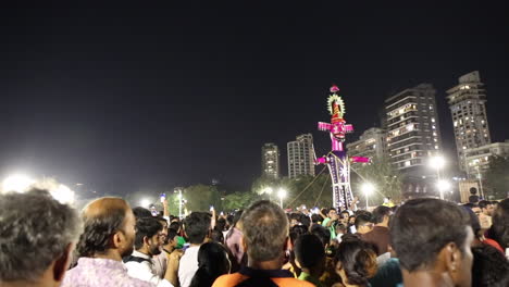 Indische-Festfeier-An-Einem-Strand-Von-Mumbai