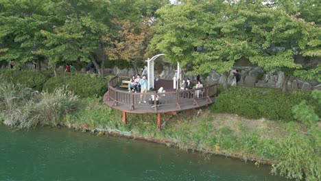 People-in-Naru-Park-in-Songpa-district-in-Seoul,-South-Korea