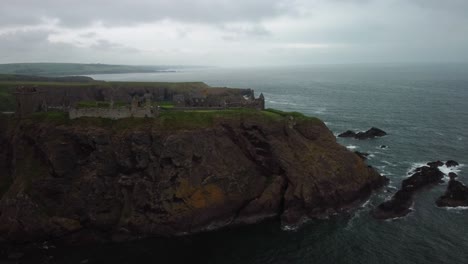 Dunnottar-Castle-Aberdeen-Vom-Meer-Aus-Gesehen