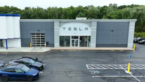 Tesla-Service-Center