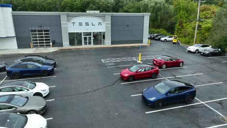 Tesla-Händler-Und-Reparatur-Service-Center