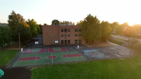 Pausenspielplatz-An-Der-Amerikanischen-öffentlichen-Schule