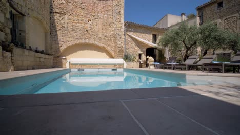 Hermosa-Piscina-Privada-Uchaud-Propiedad-En-El-Sur-De-Francia