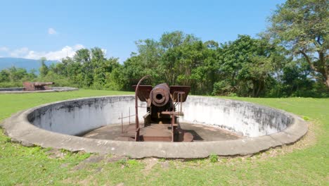 Angra-dos-Reis,-Rio-de-Janeiro,-Brazil---October-17,-2022-Old-cannons