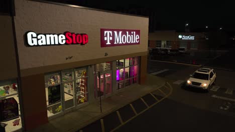 Gamestop-Store-Und-T-Mobile