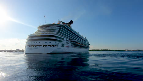 Carnival-Cruise-ship-Breeze-Docked-on-port-in-Mexico-video-background-|-Luxury-Cruise-ship-Carnival-Breeze-docked-on-port-cinematic-video-background-in-4K-|-Tourism,-Cruising,-Luxury,-travel,-holidays