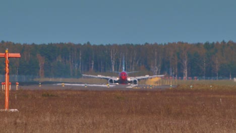 Airplanes-take-off-from-the-airport