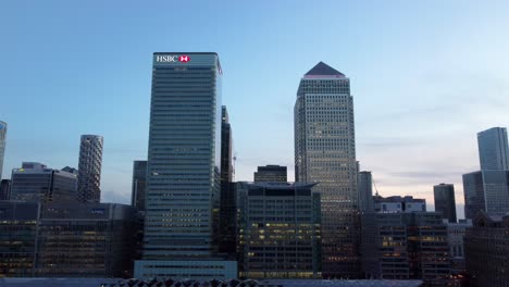 One-Canada-Square-and-HSBC-skyscrapers-in-Canary-Wharf,-London