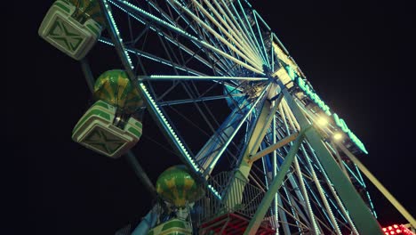 Giant-Ferris-wheel-in-Brazil,-low-angle-view