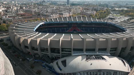 Parc-Des-Princes,-Psg-stadiontour-In-Paris,-Frankreich