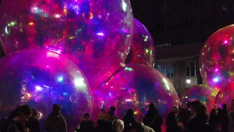 Evanescent-glowing-bubble-artwork-at-Exchange-flags-square-Nelson-monument-Liverpool-River-of-light-night-show