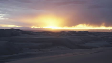 Gran-Parque-Nacional-De-Dunas-De-Arena-Colorado-Ee.uu.-Al-Atardecer