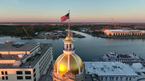 City-Hall-Und-Savannah-Convention-Center-Am-Fluss