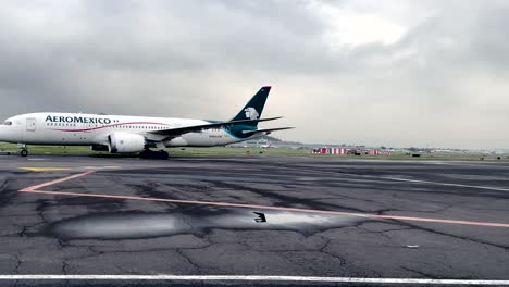 shot-of-a-boeing-787-from-inside-mexico-city-airport