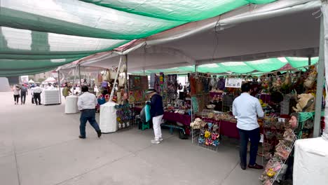 Schuss-Des-Straßenmarktes-Im-Zocalo-Von-Mexiko-stadt