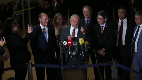 Luiz-Inácio-Lula-Da-Silva-In-Brasilia-Rede-Mit-Der-Presse-In-Brasilia