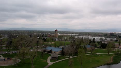 Lakeside-amusement-park-in-Denver,-near-Lake-Rhoda-and-Berkeley-lake