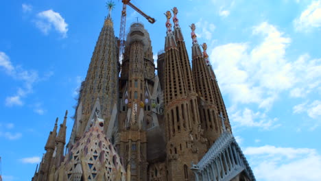 Exterior-of-the-La-Sagrada-Familia-church