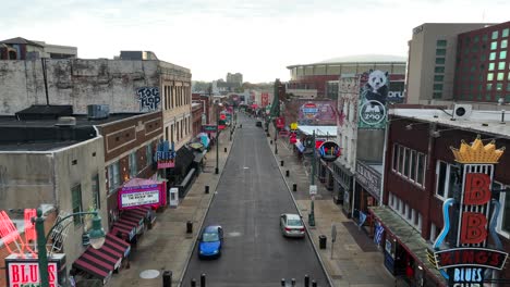 Blues-Music-Cafe-Y-Kings-Bbq-En-Beale-Street-En-Memphis-Tennessee