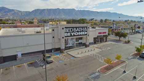 Bed-Bath-And-Beyond-Big-Retail-Store-Storefront-Establishing-Shot-With-Brand-Logo