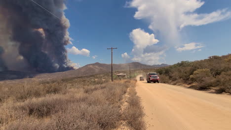 Fuego-De-Humo-Furioso-En-El-Desierto