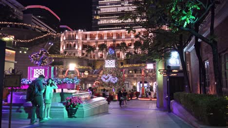 Adornos-Navideños-En-1881-Edificio-Patrimonial-Tsim-Sha-Tsui,-Hong-Kong