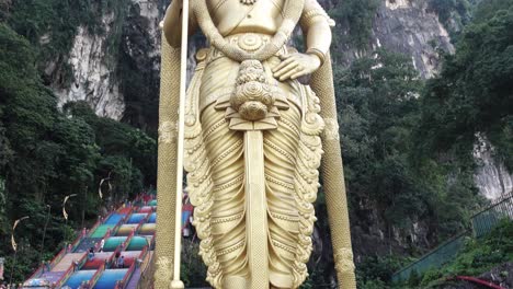 Estatua-De-Murugan,-Cuevas-De-Batu